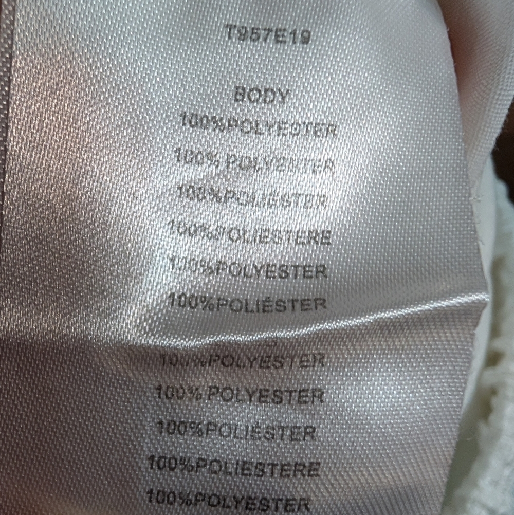 Like New! Molly Bracken textured drawstring shorts - Picture 9 of 9